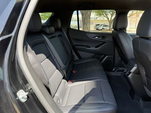 Used 2026 Chevrolet Equinox LT w/ Convenience Package II image 31