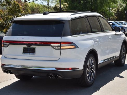 New 2026 Lincoln Aviator 2WD image 7