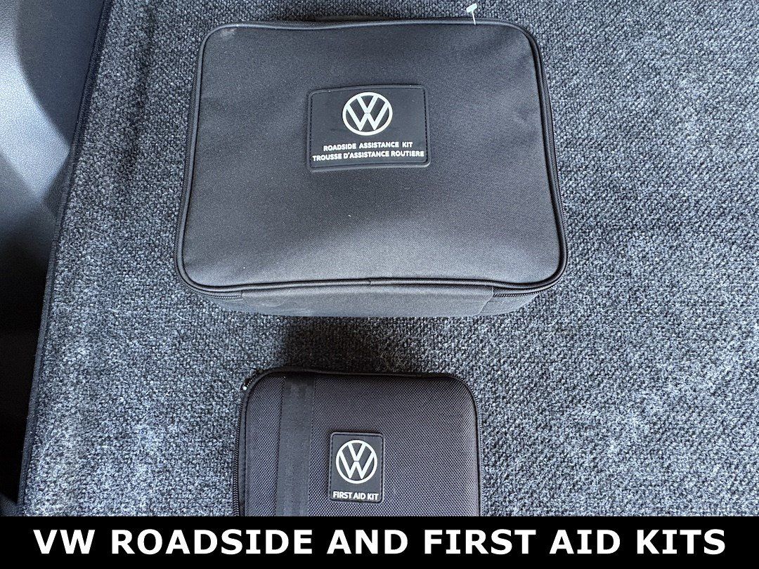 Used 2024 Volkswagen Atlas Cross Sport SEL R-Line AWD/4WD image 34