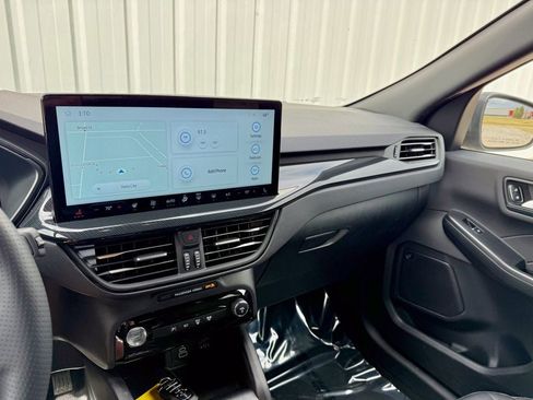 Certified 2025 Ford Escape ST-Line Elite w/ Premium Technology Package AWD/4WD image 21