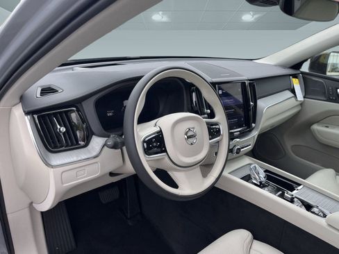 Used 2025 Volvo XC60 B5 Ultra w/ Protection Package Premier image 3