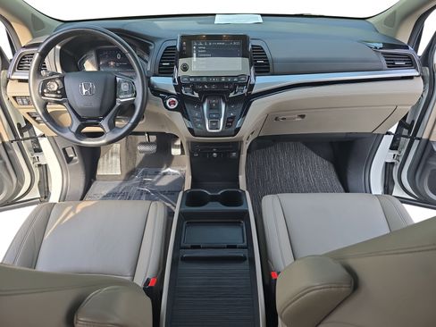 Used 2023 Honda Odyssey Touring image 9