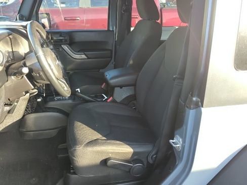 Used 2014 Jeep Wrangler Sport AWD/4WD image 5
