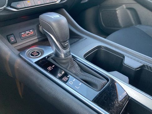 Used 2025 Nissan Sentra SV FWD image 25