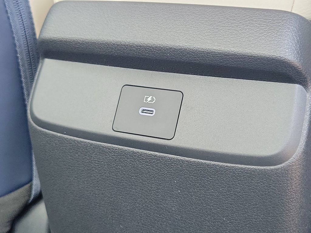 New 2026 Nissan Sentra SL w/ Floor Mat Package FWD image 21