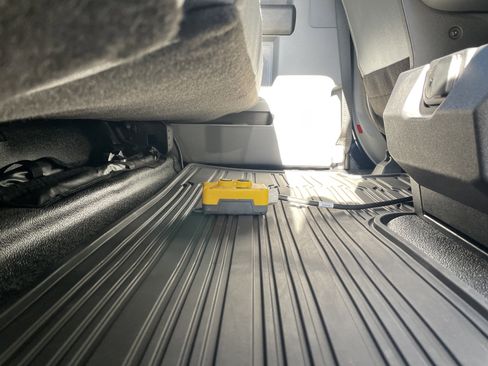 Used 2023 Ford F550 4x4 SuperCab Super Duty w/ Snow Plow Prep Package image 19