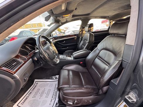 Used 2008 Audi S8 image 12