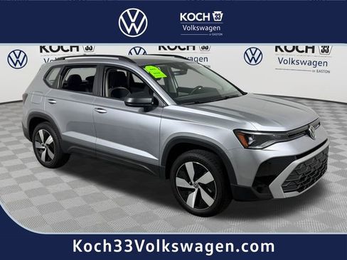 Used 2025 Volkswagen Taos S AWD/4WD image 1