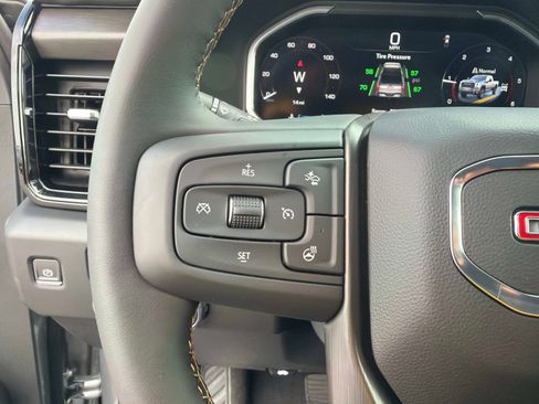 New 2026 GMC Sierra 2500 AT4 w/ AT4 Premium Plus Package AWD/4WD image 29