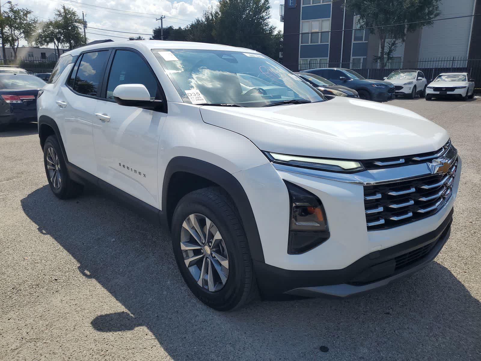 Used 2026 Chevrolet Equinox LT w/ Convenience Package II FWD image 9