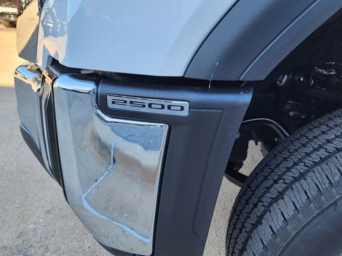 New 2026 GMC Sierra 2500 Pro w/ Convenience Package image 11