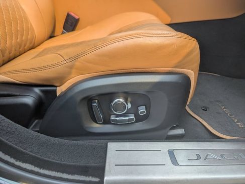 Used 2017 Jaguar XJ L Supercharged RWD image 40