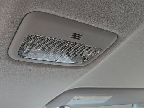 Used 2015 Scion xB FWD image 25