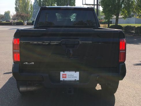 Used 2024 Toyota Tacoma SR5 AWD/4WD image 6