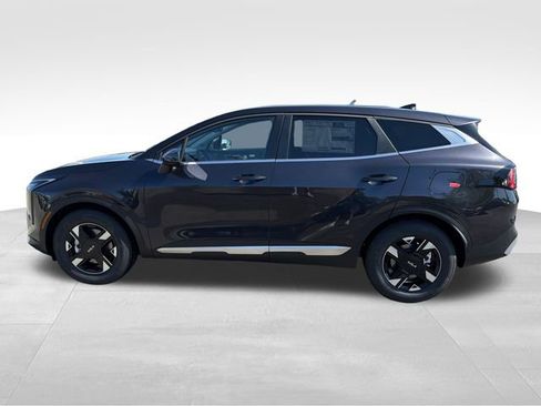 New 2026 Kia Sportage LX FWD image 4