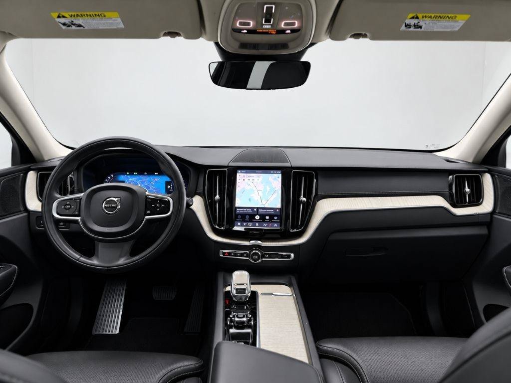 Used 2022 Volvo XC60 B6 Inscription w/ Advanced Package AWD/4WD image 25