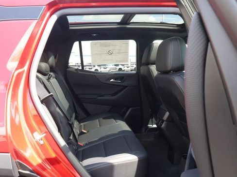 New 2026 Chevrolet Equinox LT w/ Convenience Package II FWD image 41