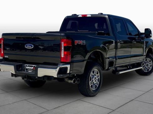 Used 2024 Ford F250 Lariat w/ FX4 Off-Road Package image 12