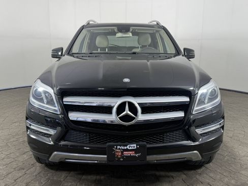 Used 2015 Mercedes-Benz GL 450 4MATIC image 2