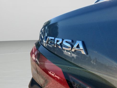 Used 2025 Nissan Versa SV w/ Trunk Package FWD image 9