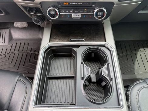 Used 2022 Ford F250 Lariat w/ Lariat Ultimate Package AWD/4WD image 15