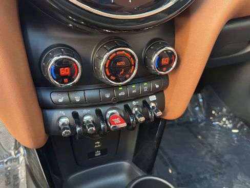 Certified 2024 MINI Cooper S FWD image 21