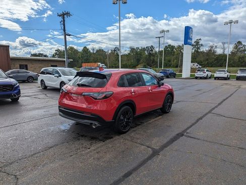 New 2026 Honda HR-V Sport image 3