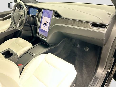 Used 2021 Tesla Model X Performance image 16
