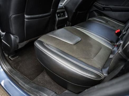 Used 2019 Ford Edge ST w/ Convenience Package image 36