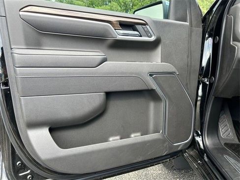 New 2025 Chevrolet Silverado 1500 LT w/ Safety Package AWD/4WD image 17