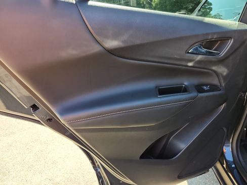 Used 2022 Chevrolet Equinox Premier image 41