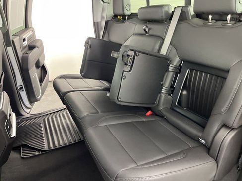 Used 2026 Chevrolet Silverado 2500 LTZ w/ LTZ Premium Package image 37