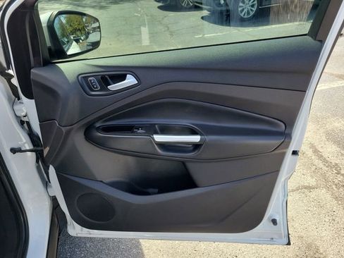 Used 2018 Ford Escape SE image 34