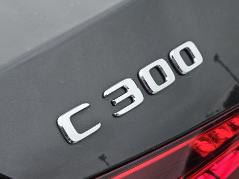 Used 2022 Mercedes-Benz C 300 Sedan image 33