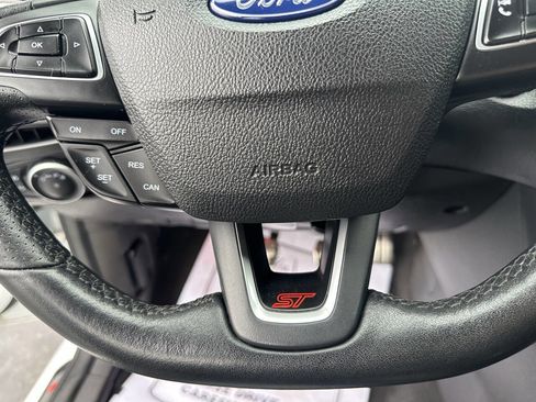 Used 2016 Ford Focus ST image 17