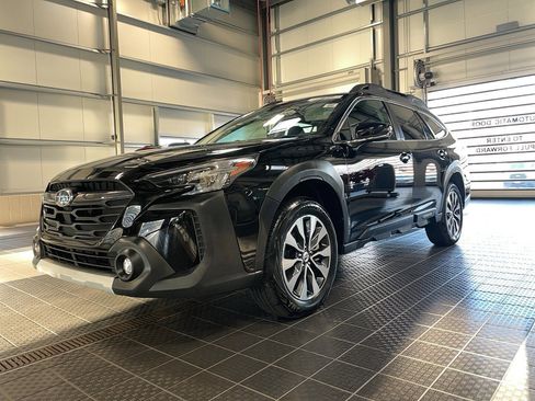 Used 2024 Subaru Outback Limited image 3