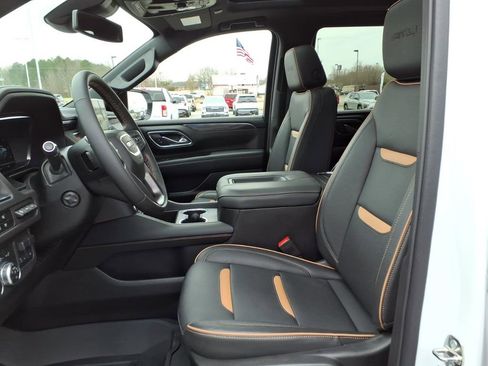 Used 2024 GMC Yukon AT4 image 14