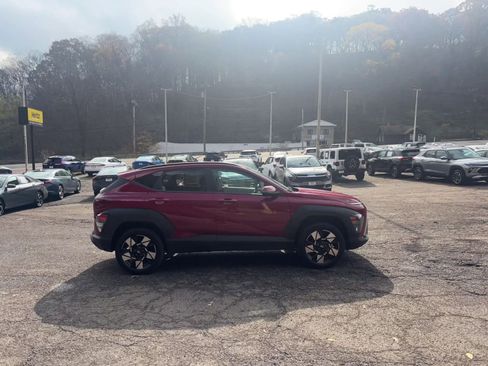 Used 2025 Hyundai Kona SEL image 4