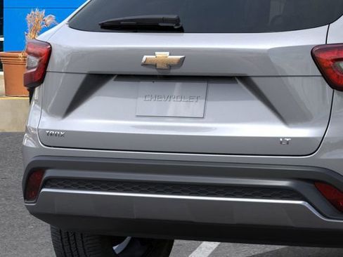 New 2026 Chevrolet Trax LT w/ LT Convenience Package image 15