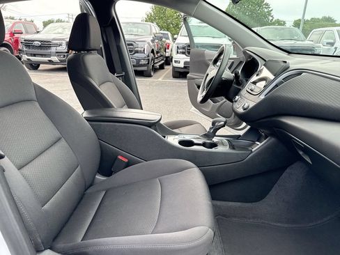 Used 2024 Chevrolet Malibu LT FWD image 21