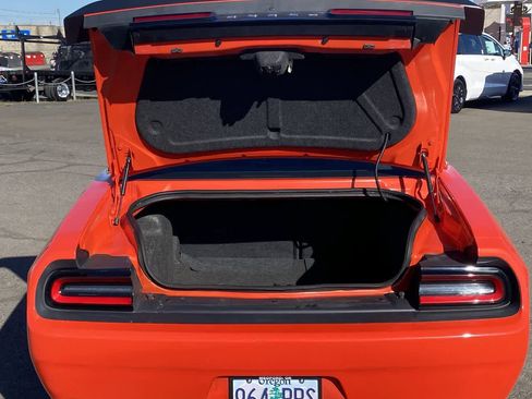 Used 2017 Dodge Challenger SXT image 23