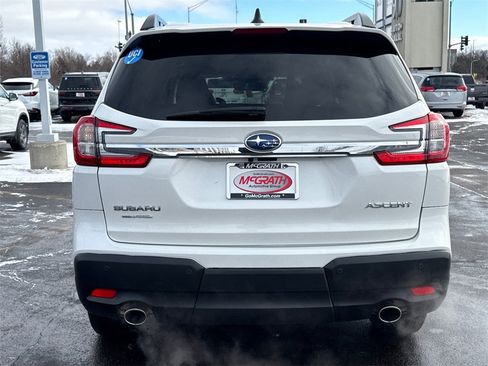 Used 2024 Subaru Ascent Premium w/ Convenience Package image 10