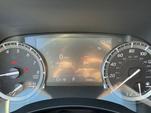 Used 2022 Toyota Highlander XLE image 19