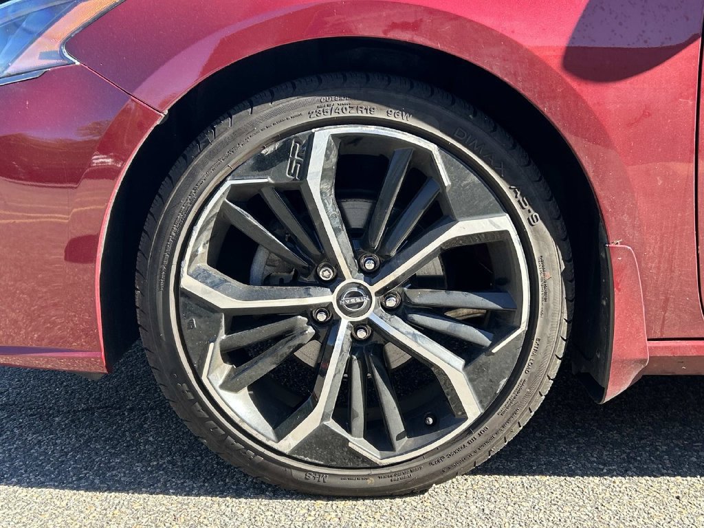 Certified 2023 Nissan Altima 2.5 SR w/ SR Premium Package FWD image 9