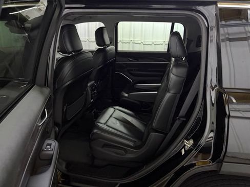 Used 2021 Jeep Grand Cherokee L Limited AWD/4WD image 27