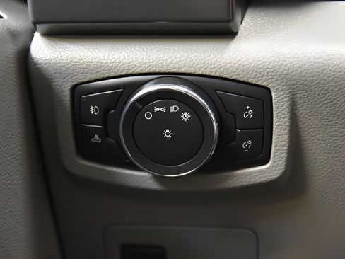 Used 2018 Ford F150 XLT RWD image 23