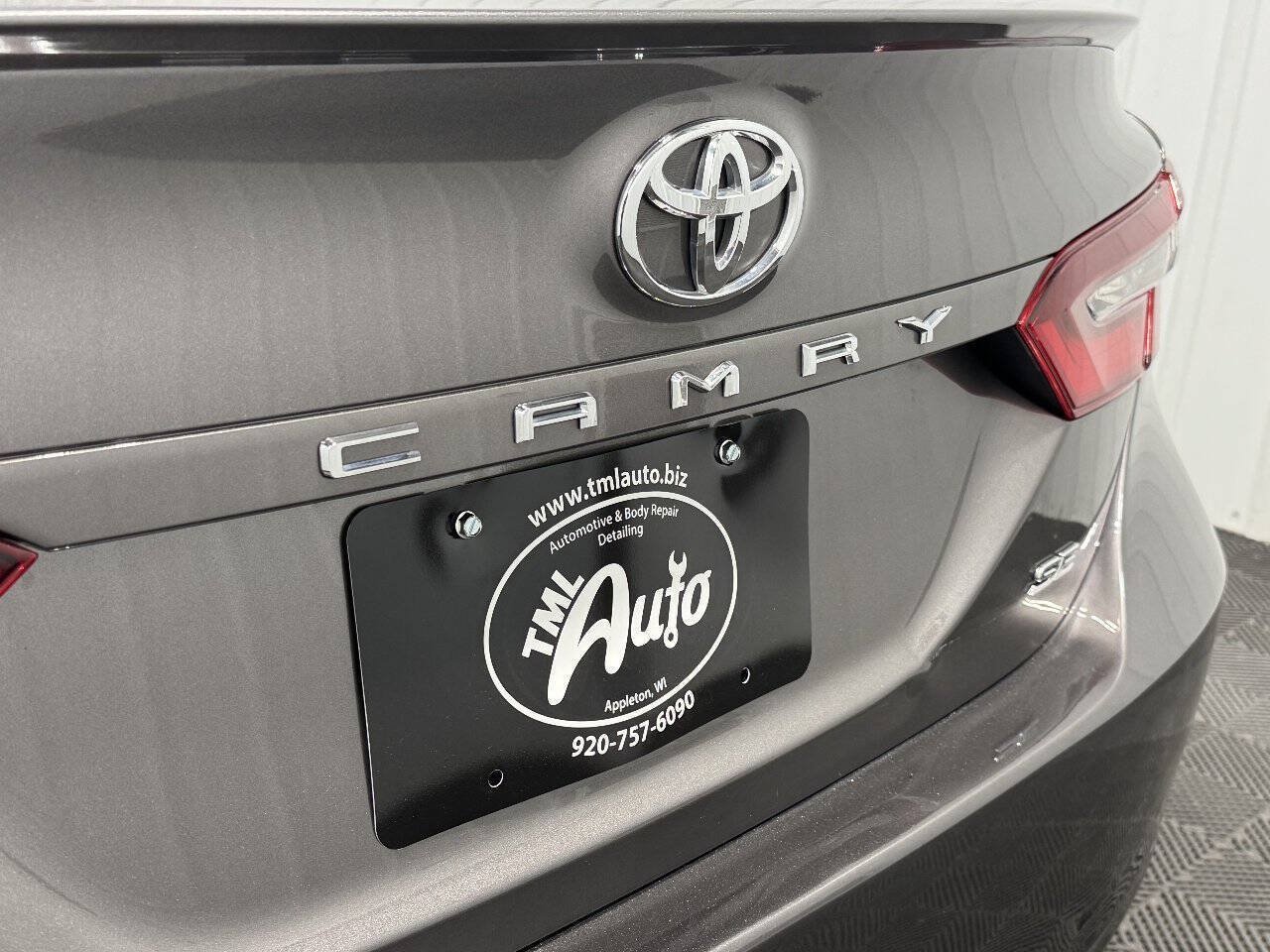 Used 2024 Toyota Camry SE FWD image 5