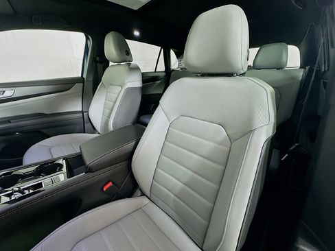 New 2025 Volkswagen Atlas Cross Sport SEL image 20