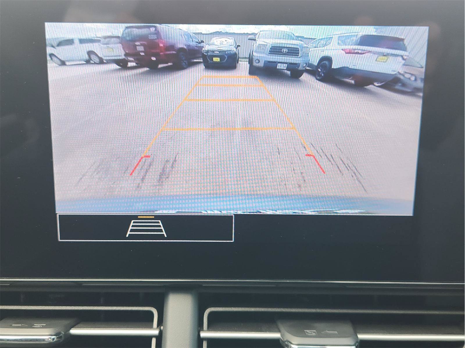 Used 2025 Chevrolet Trax LS FWD image 18