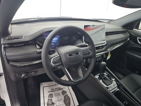 New 2026 Jeep Compass Limited image 21